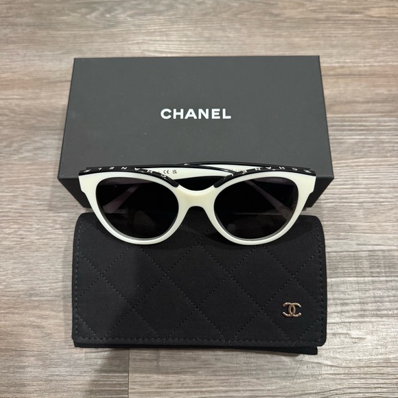 Chanel Butterfly CC Logo White and Black Sunglasses CH5414